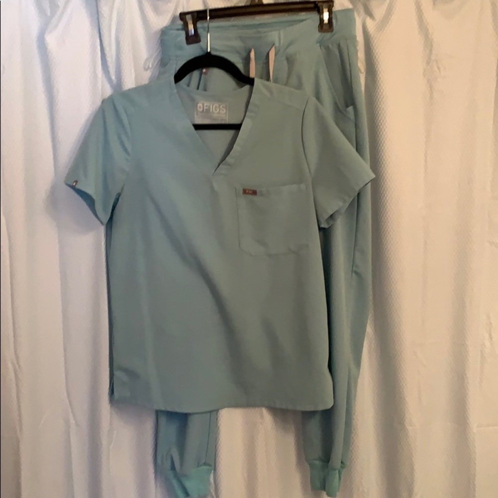 Seaglass figs scrub set